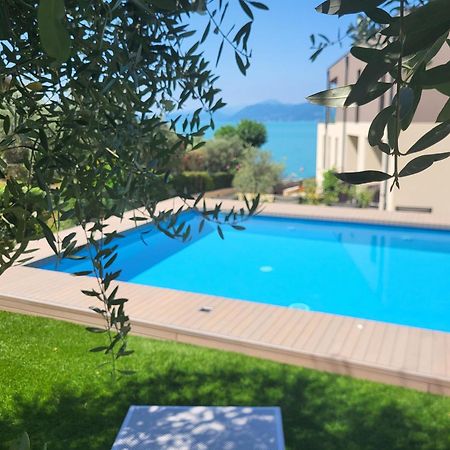 Attilio High Living Suites - Adults Only Torri Del Benaco Extérieur photo